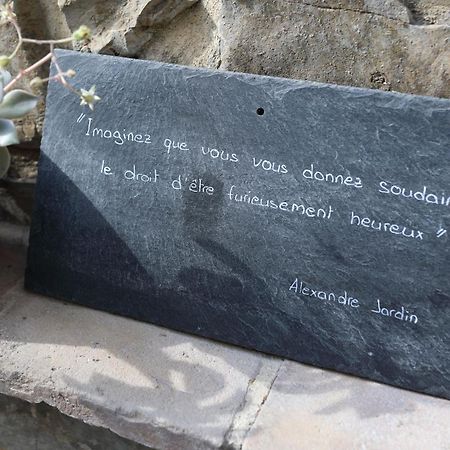 Hotel La Gourmandine Courry Zewnętrze zdjęcie