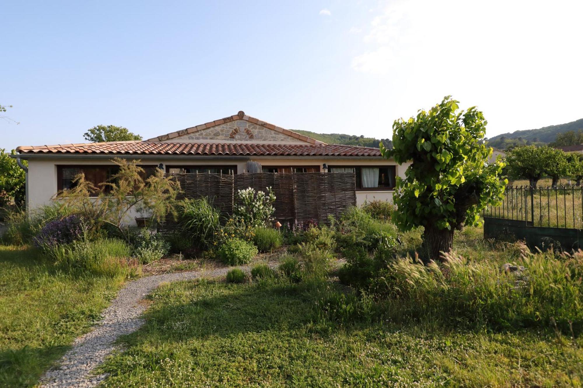 Hotel La Gourmandine Courry Zewnętrze zdjęcie
