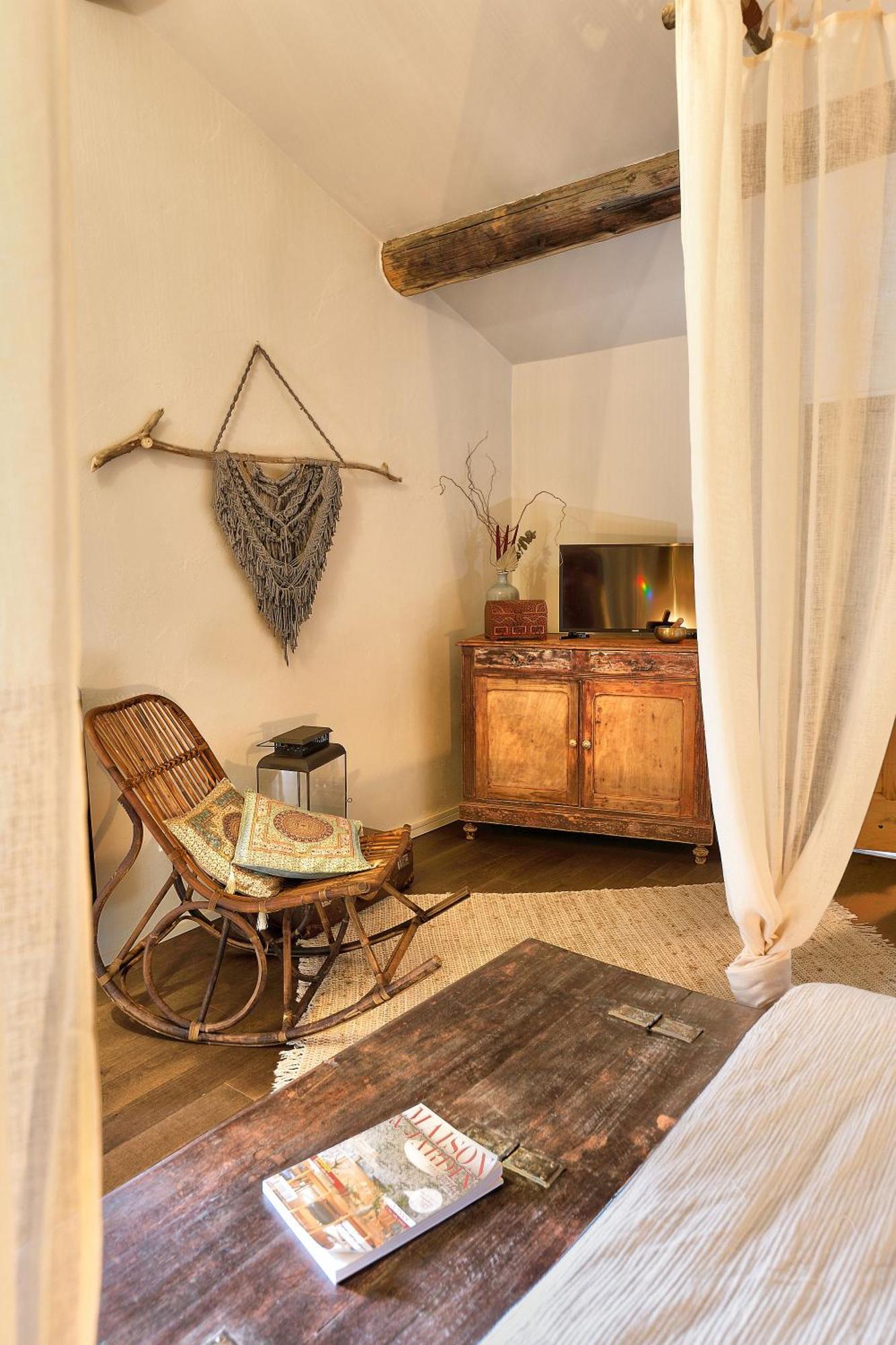 Hotel La Gourmandine Courry Zewnętrze zdjęcie
